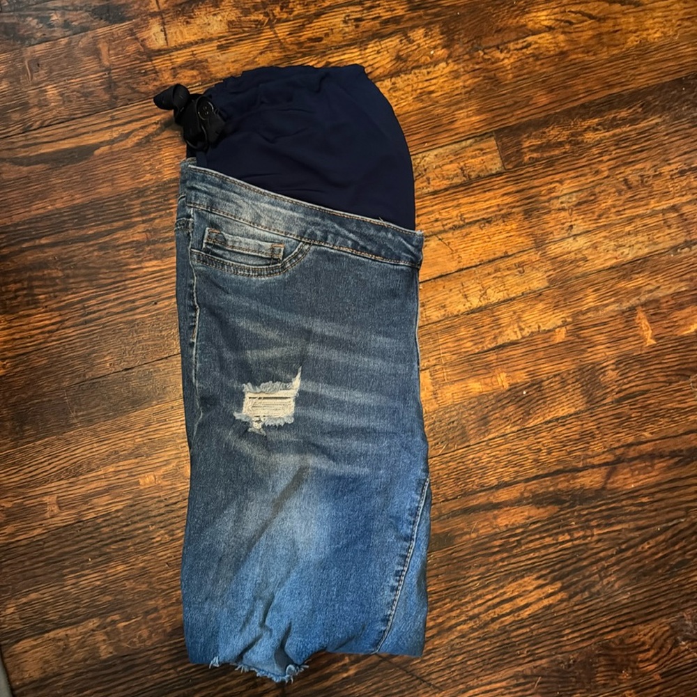 Maternity jeans stretchy